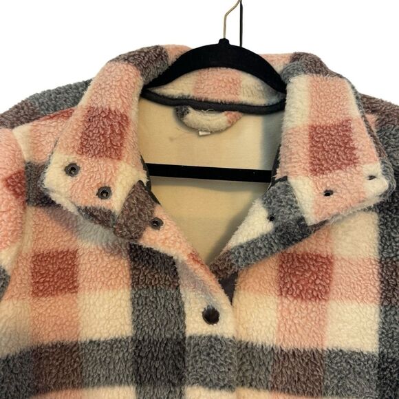 Maurices White Gray Pink Plaid Sherpa Jacket Coat, Size M - Picture 5 of 9